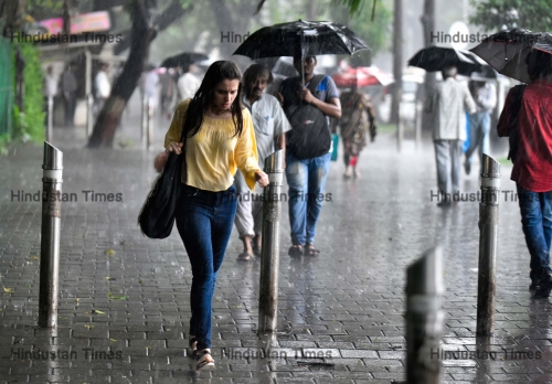 Light Rainfall In Mumbai