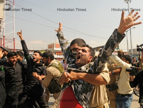 Protest After Policemen Try To Stop Kashmiri Shiite Muslim Mourners During A Muharram Procession In Srinagar