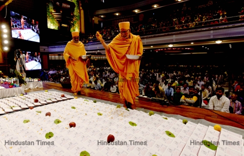 Hindu Priests Performs Chopda Pujan On The Occasion Of Diwali