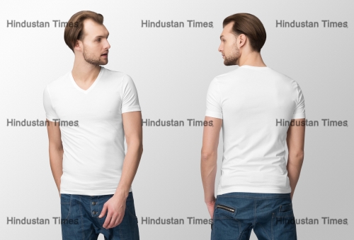 White,T-shirt,On,A,Young,Man,In,Jeans,,Isolated,,Front
