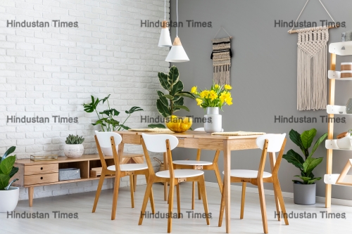 White,Lamps,Above,Wooden,Table,And,Chairs,In,Dining,Room