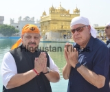 National Conference President Farooq Abdullah Pays Obeisance At Golden Temple