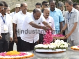 Karnataka Chief Minister HD Kumaraswamy Pays Floral Tribute To Mahatma Gandhi At Rajghat
