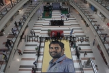 Artist Makes A Mosaic Portrait Of Former Indian Skipper MS Dhoni Using 141,000 Chess Pieces