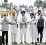 Sikh Pilgrims Leave For Pakistan To Visit Nanakana Sahib Country To Celebrate Sikhism Founder Guru Nanak Dev's 550th Birth Anniversary