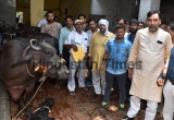 Delhi Cabinet Minister Gopal Rai Meets Dairy Farmers