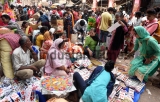 People Shop For Diwali Festival Preparations
