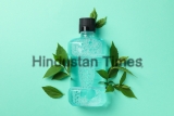 Mouthwash,And,Leaves,On,Mint,Background,,Space,For,Text